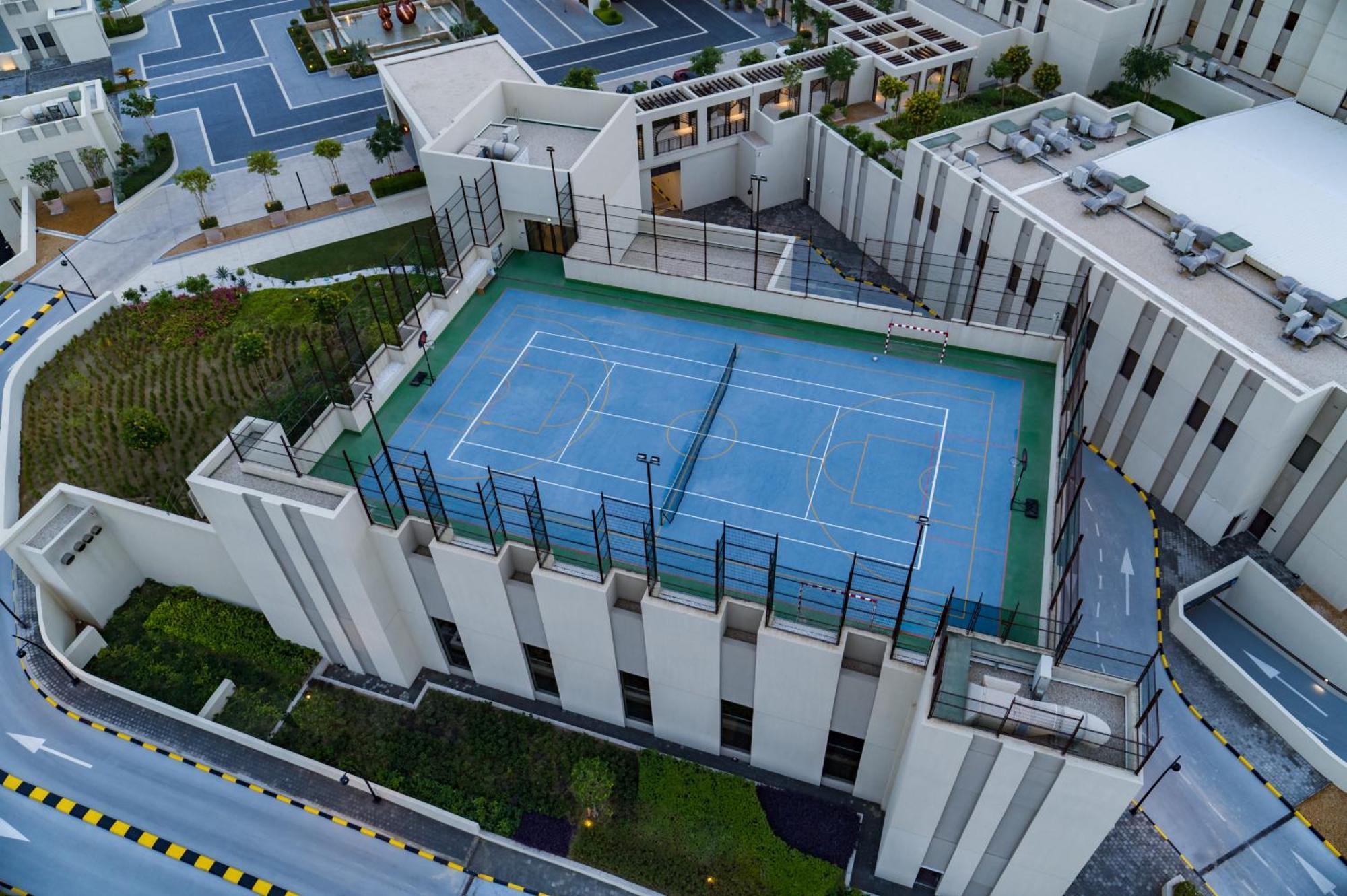 Jumeirah Gulf Of Bahrain Manama Zewnętrze zdjęcie Tennis courts at the complex